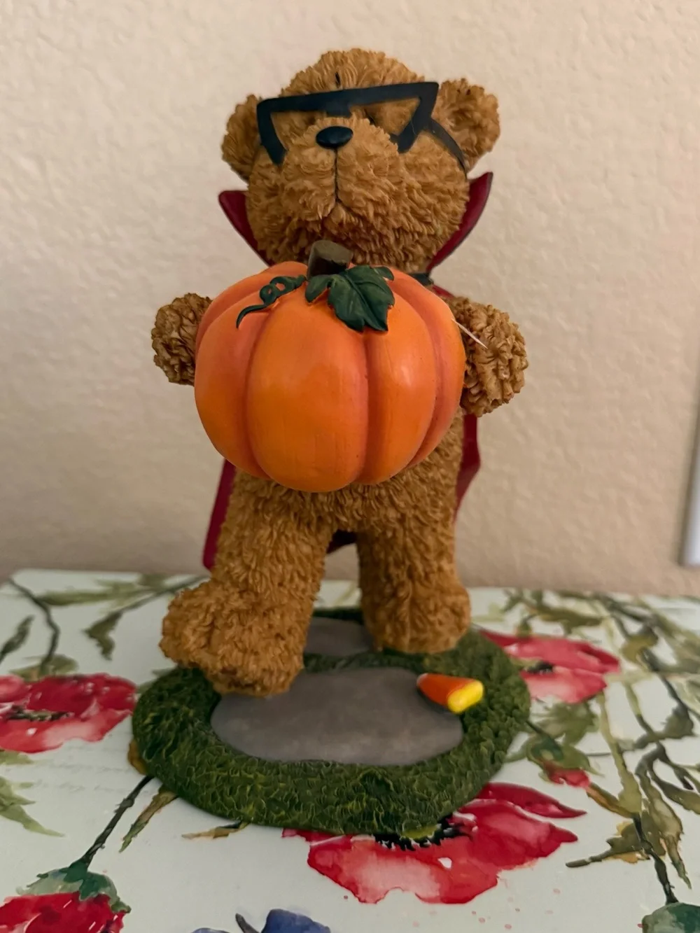 Plush Bear Halloween Pumpkin Resin Figurine Great Condition.
